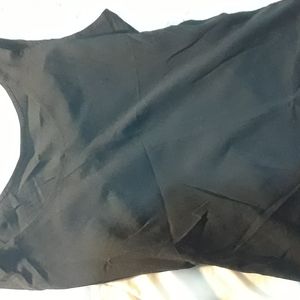 Woman's stretchy black tank top